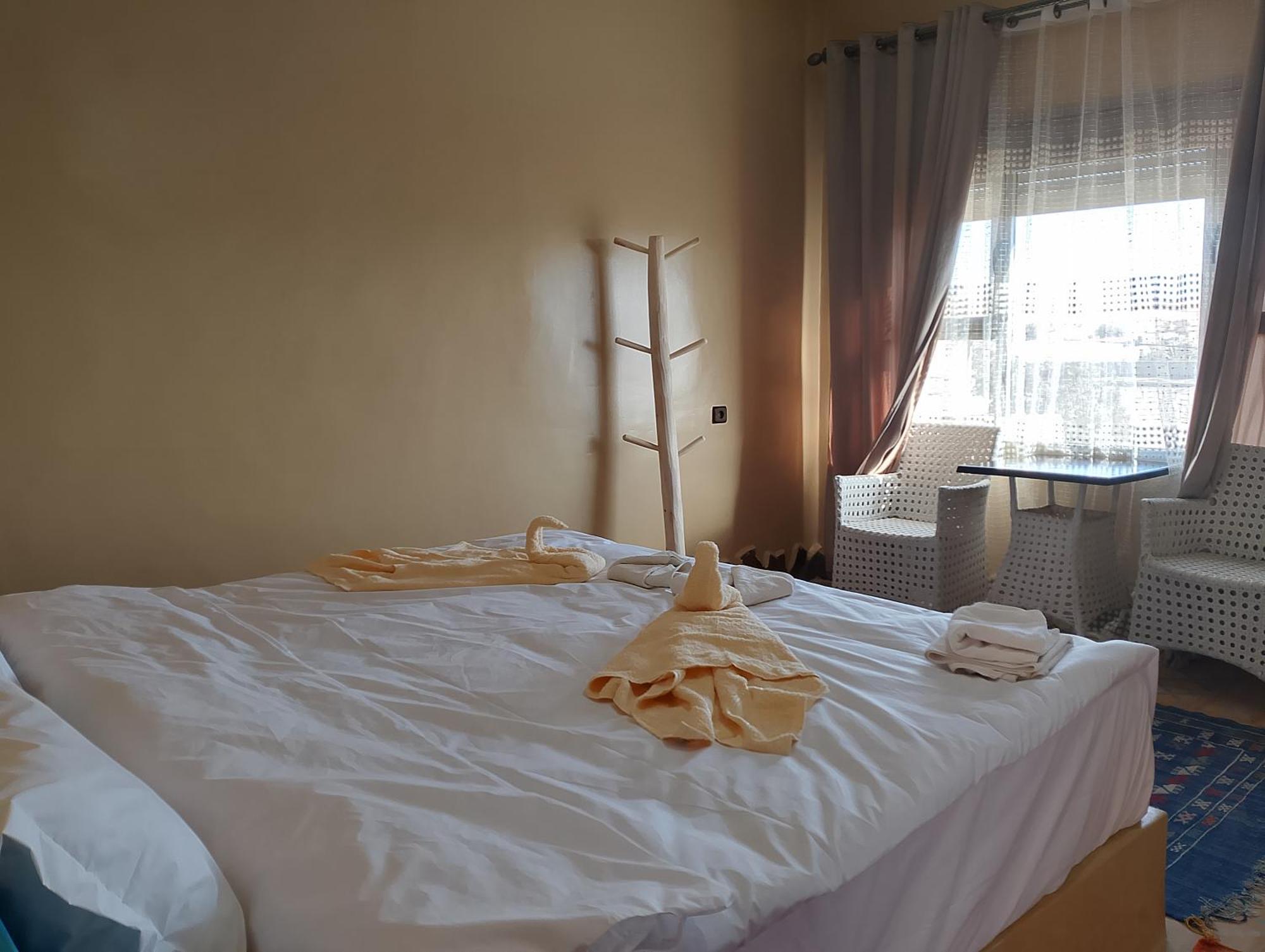 Hotel Riad Oasis Мерцуга Екстериор снимка
