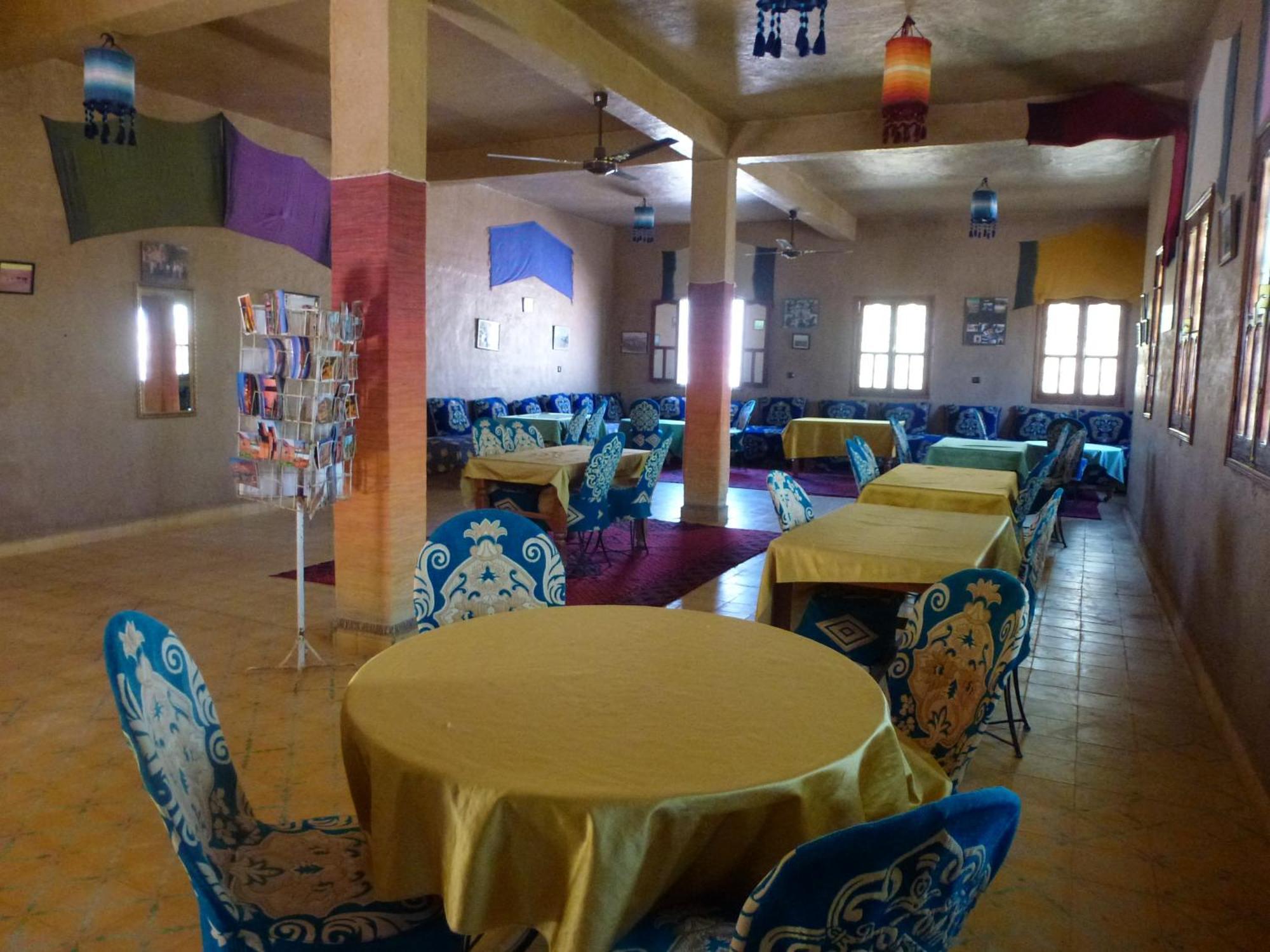 Hotel Riad Oasis Мерцуга Екстериор снимка