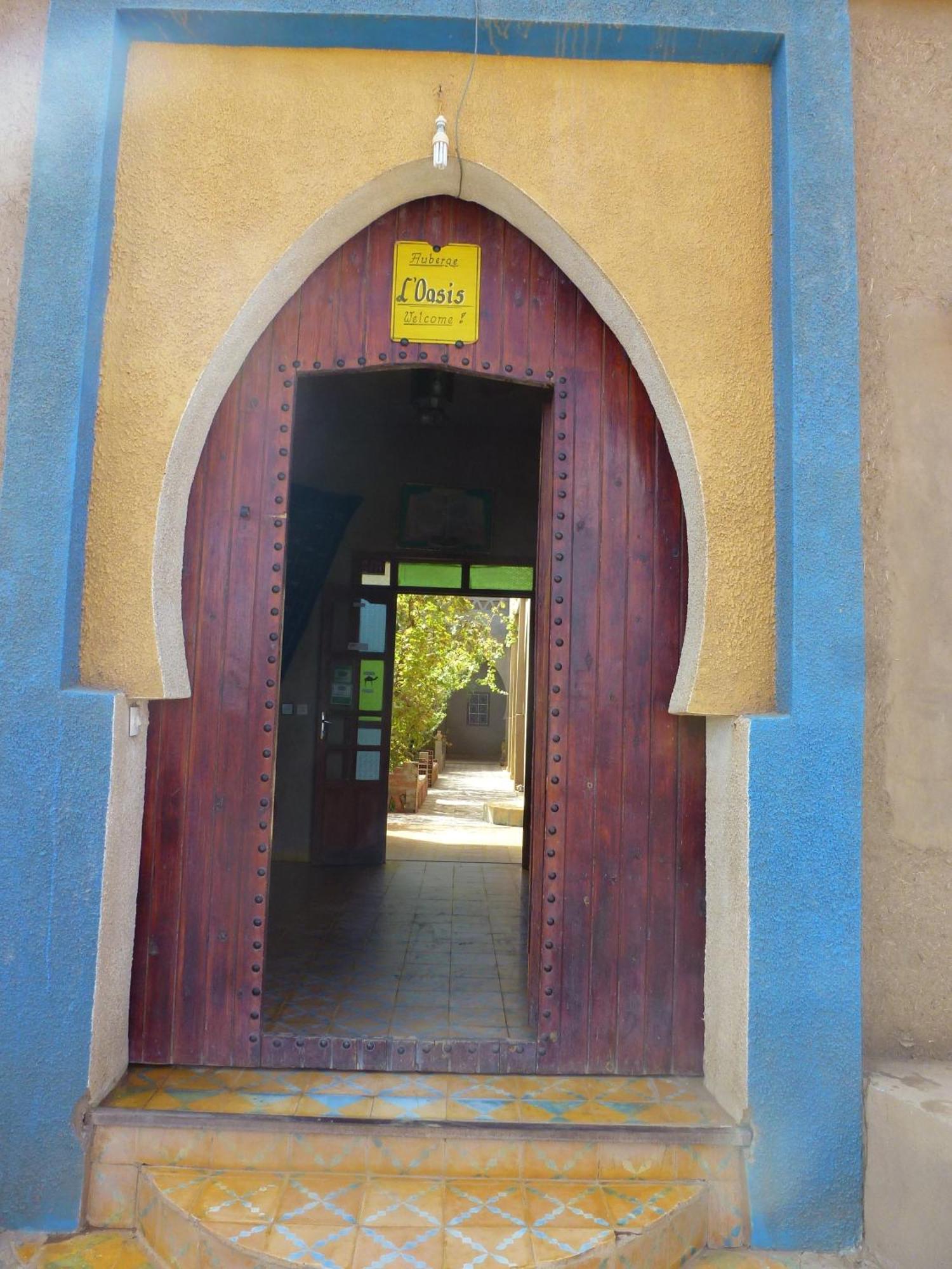 Hotel Riad Oasis Мерцуга Екстериор снимка